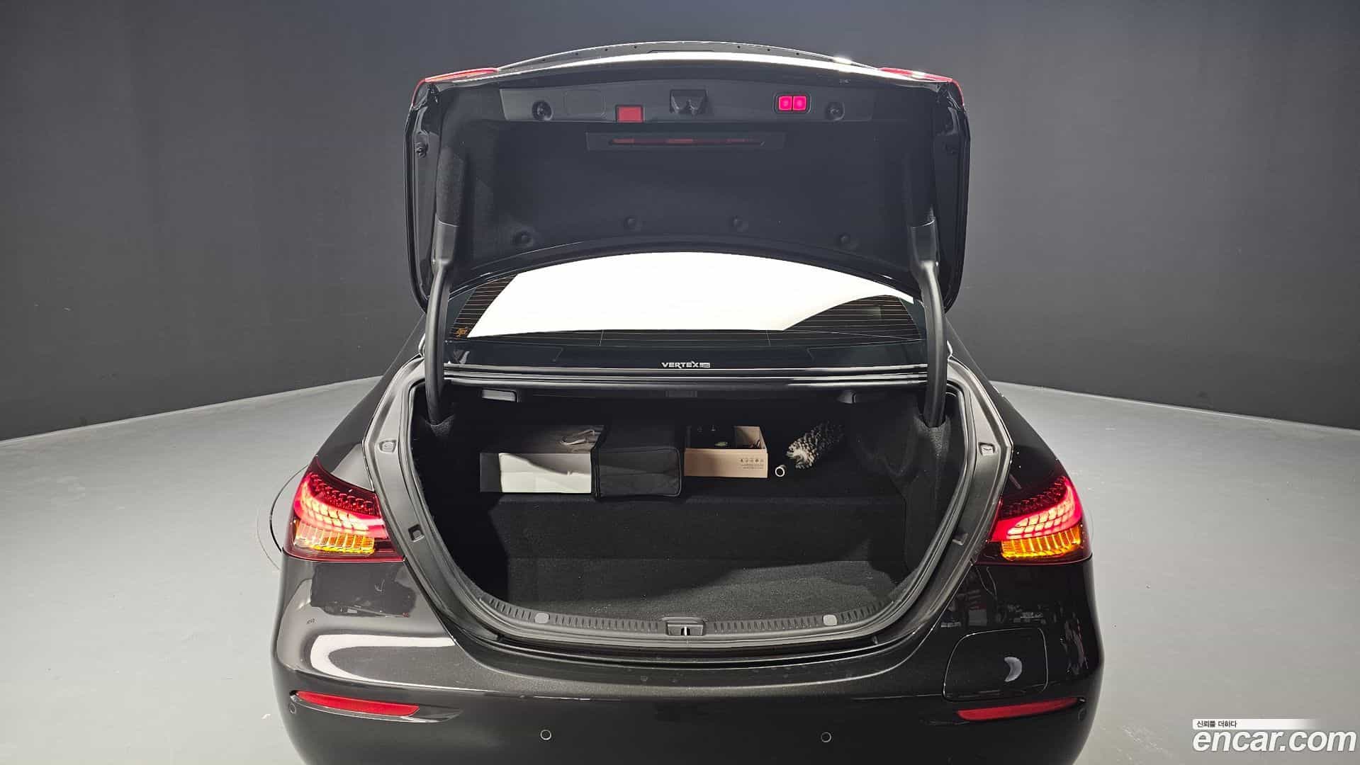 E-Class Mercedes-Benz 2021.2-OPTION-024