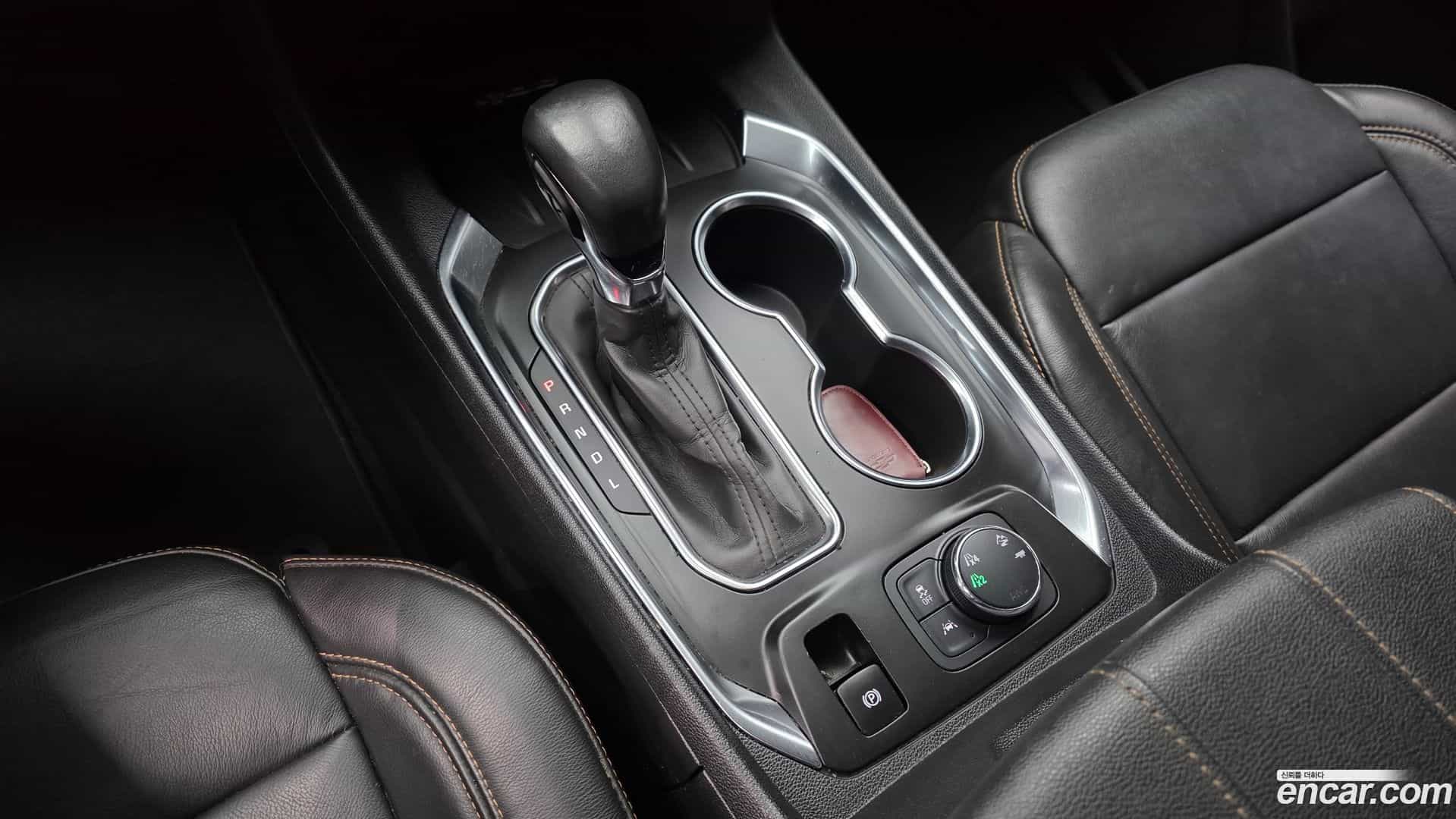 Traverse Chevrolet 2021.5-INNER-009