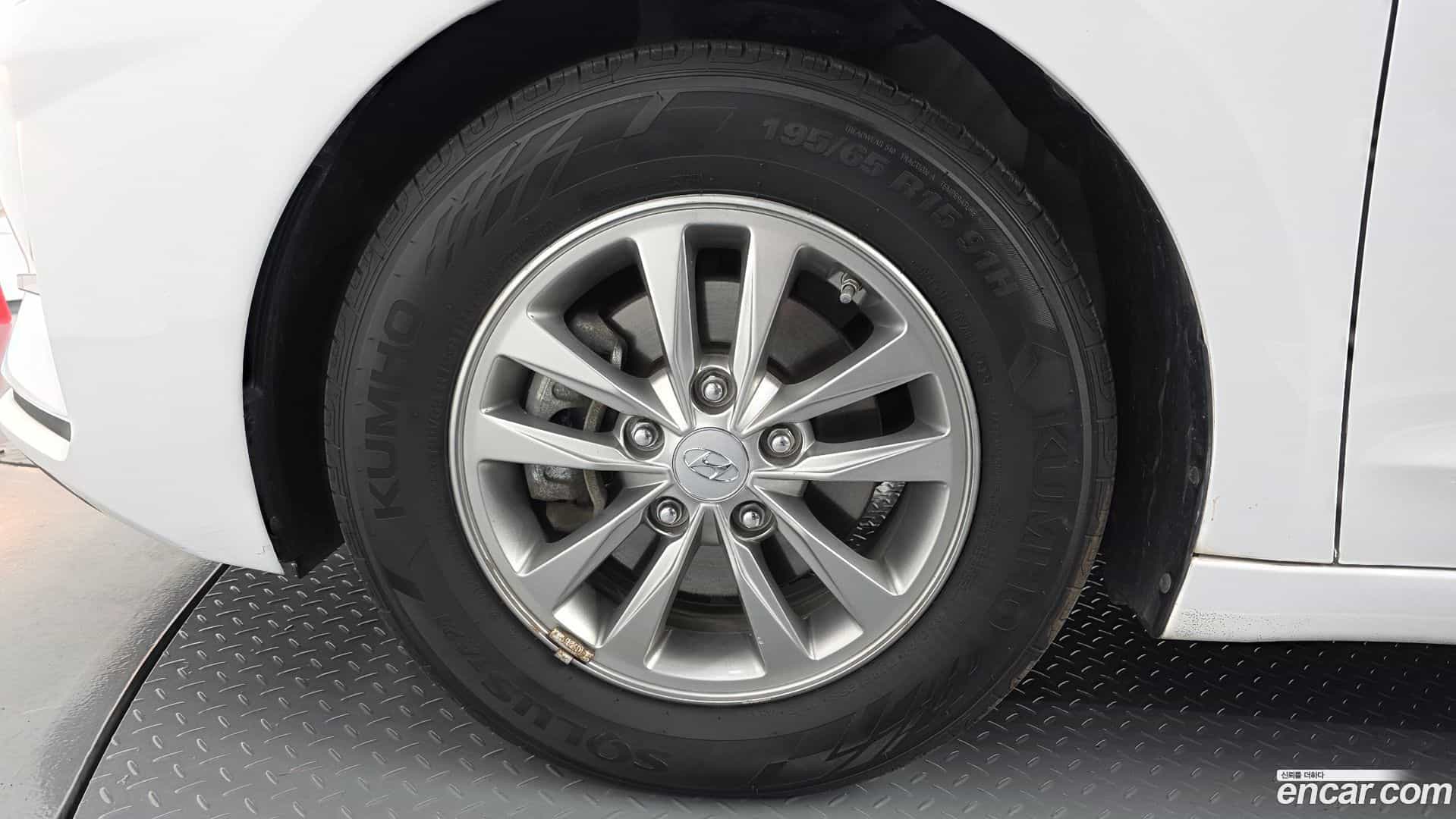 AVANTE Hyundai 2020.2-OUTER-005