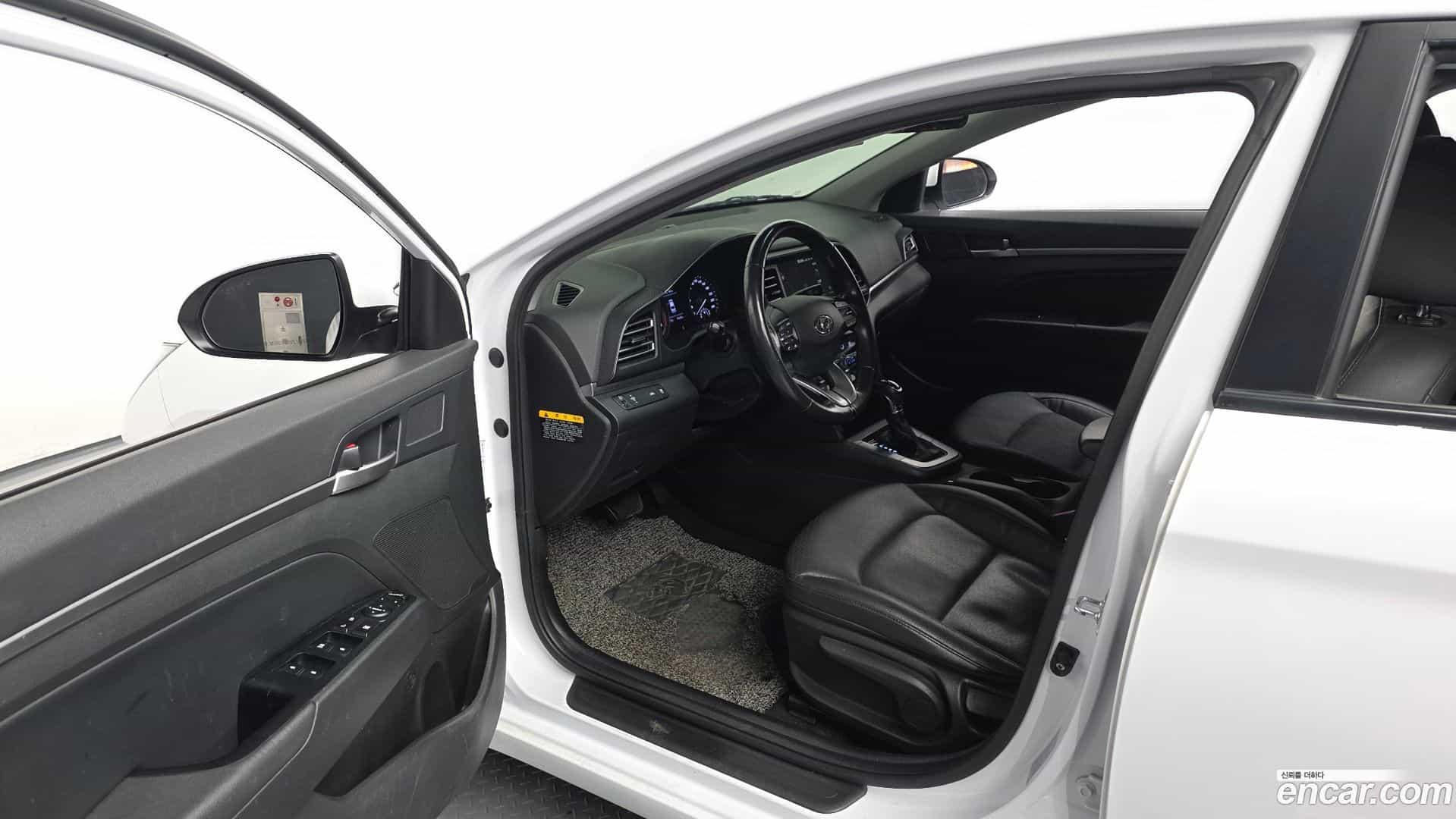 AVANTE Hyundai 2020.2-INNER-010