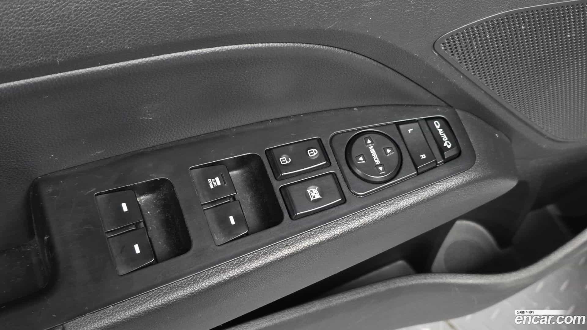 AVANTE Hyundai 2020.2-OPTION-022