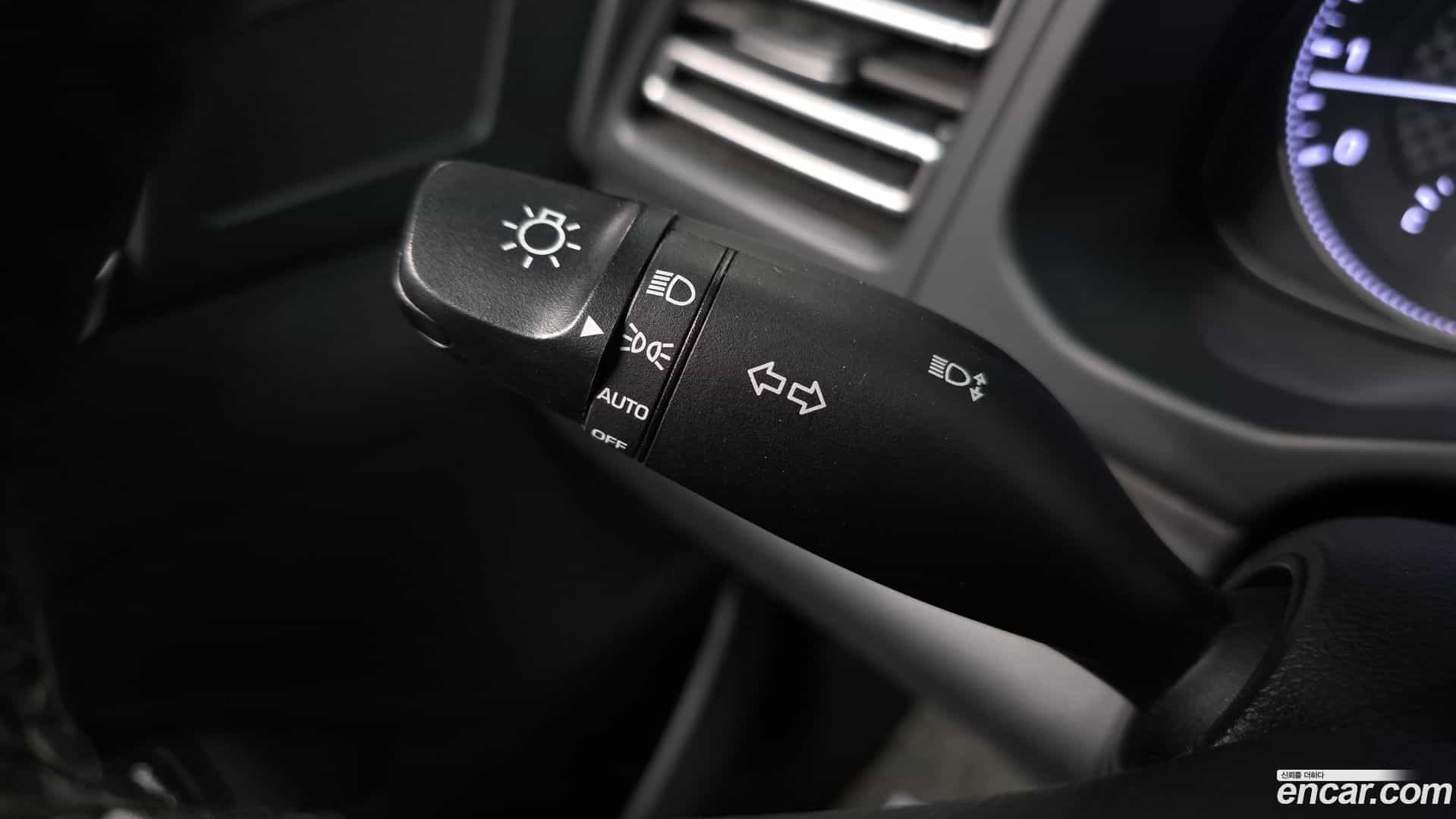 AVANTE Hyundai 2020.2-OPTION-023