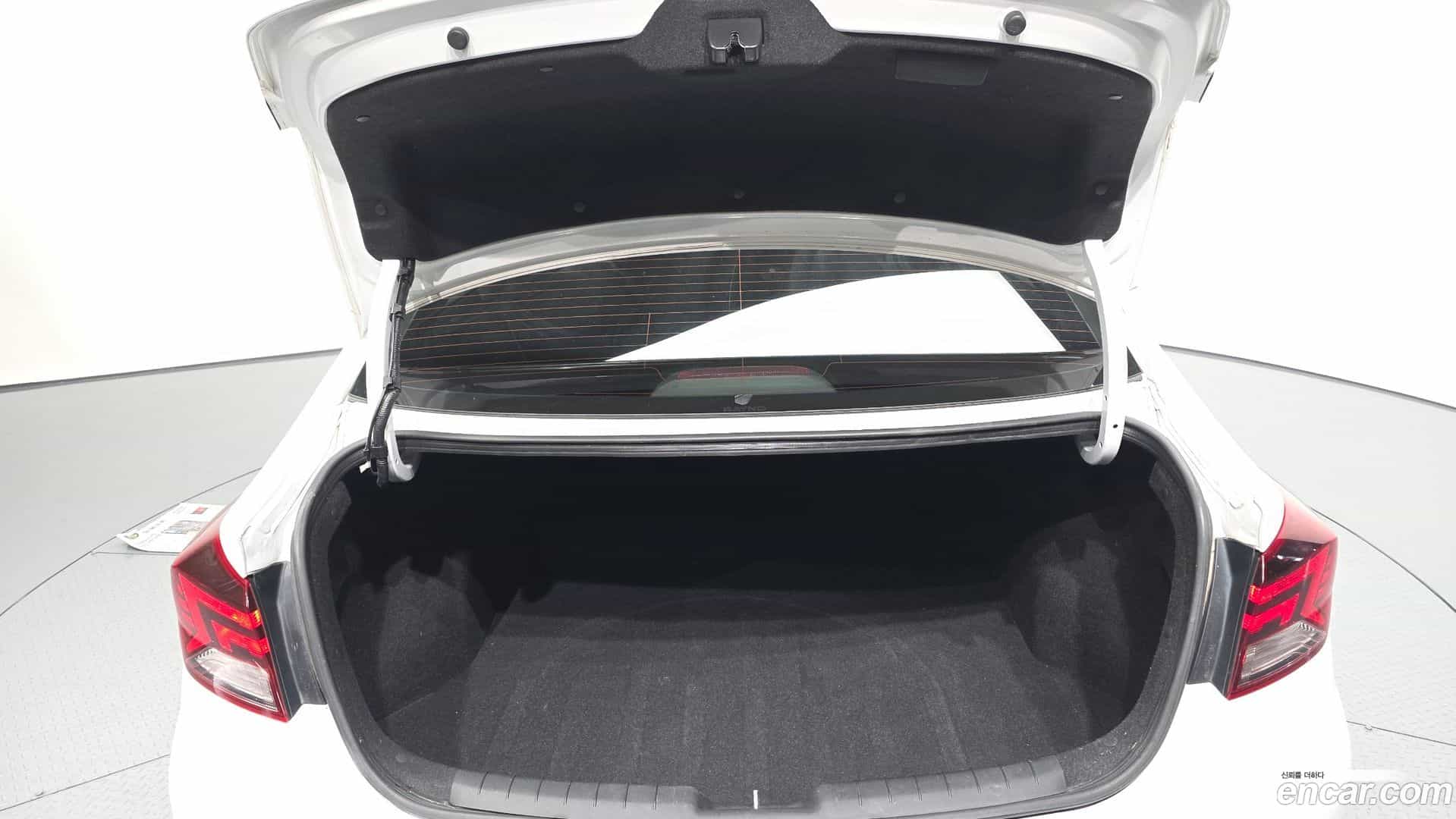 AVANTE Hyundai 2020.2-OPTION-024