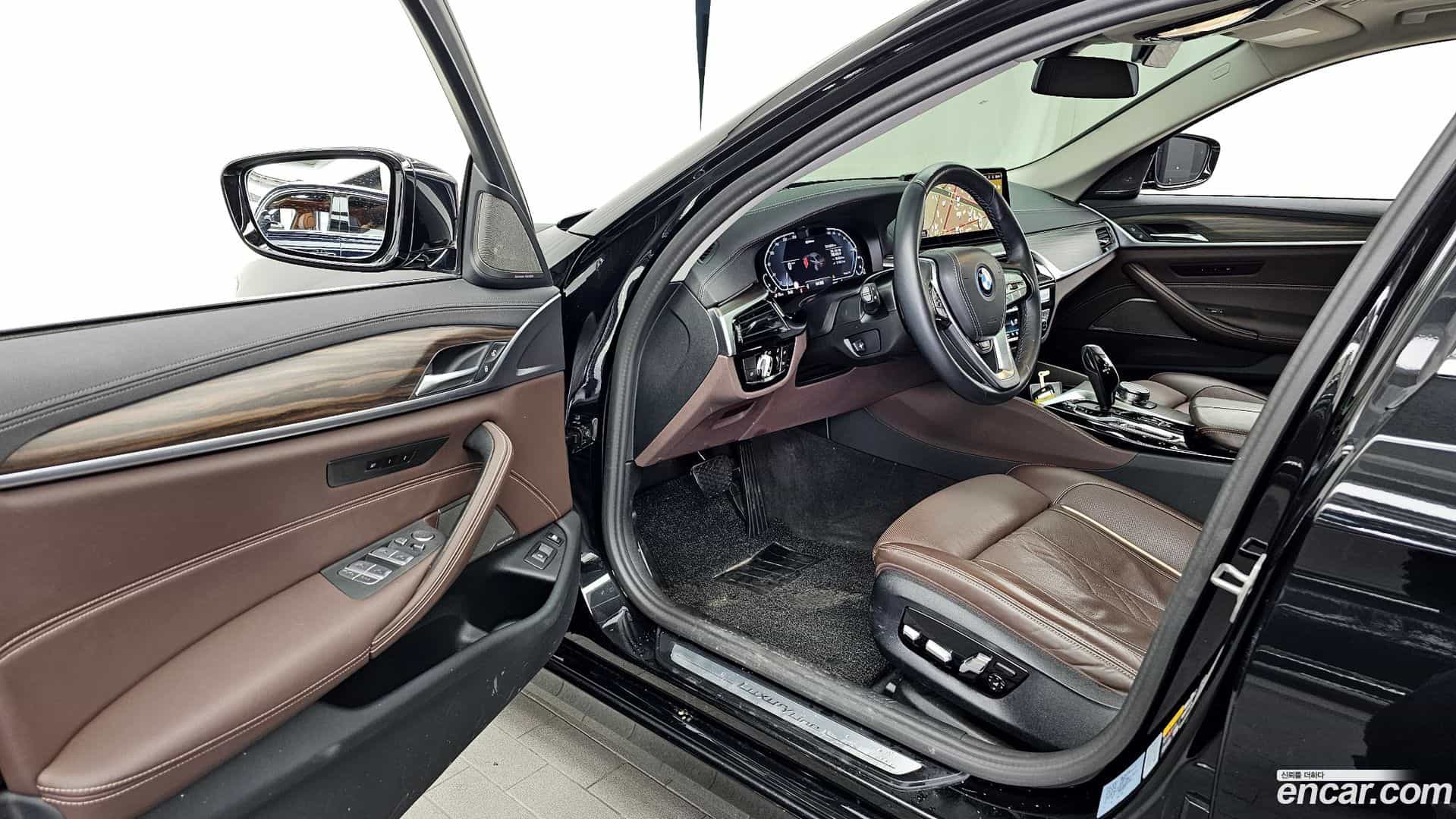 5-Series BMW 2023.2-INNER-010