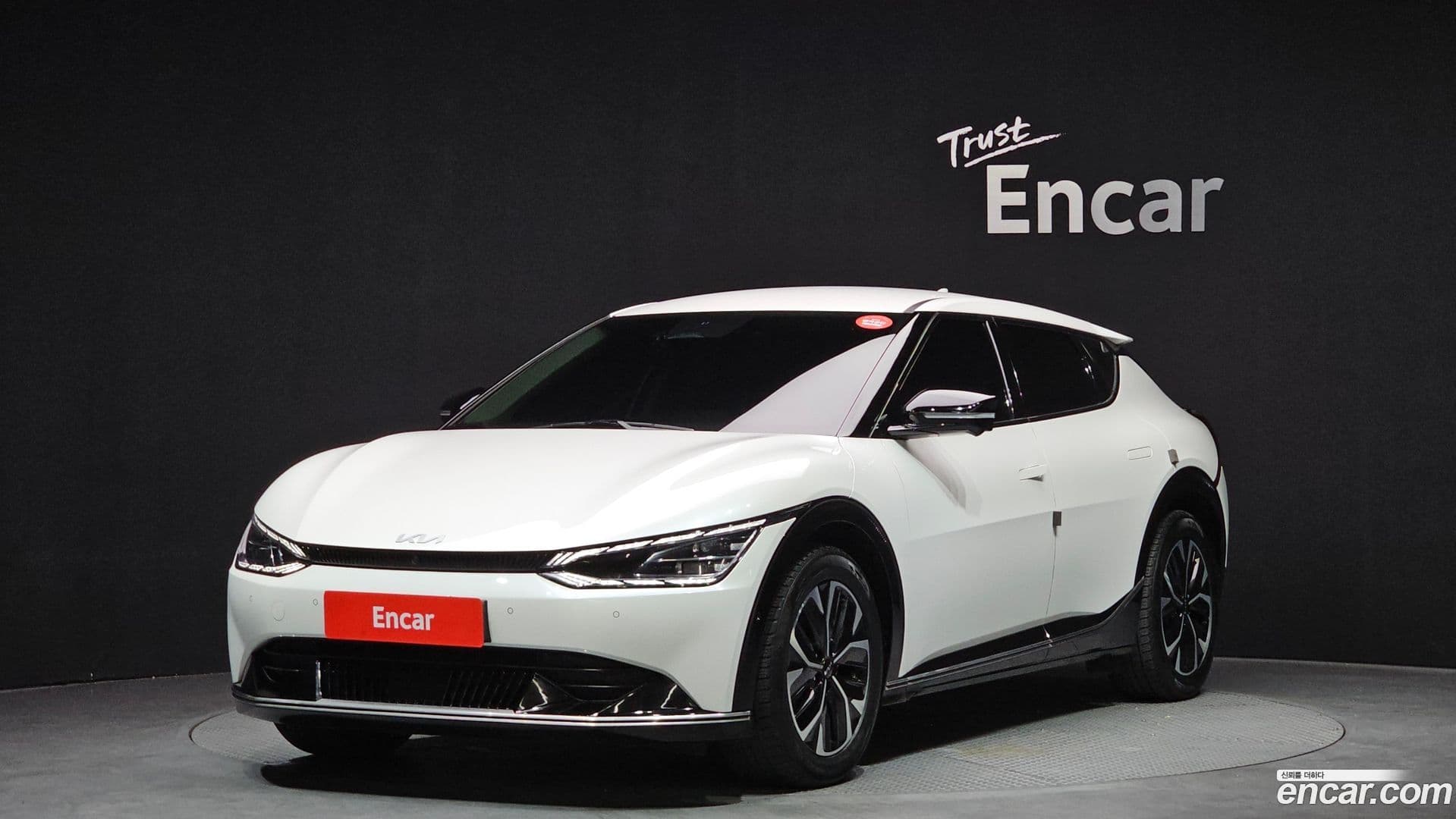 Main__Slider__Photo:EV6 Kia 2022.1-0