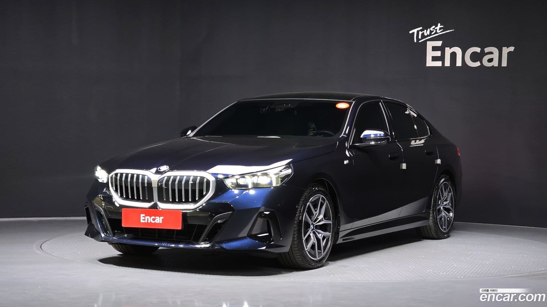 Main__Slider__Photo:5-Series BMW 2024.11-0