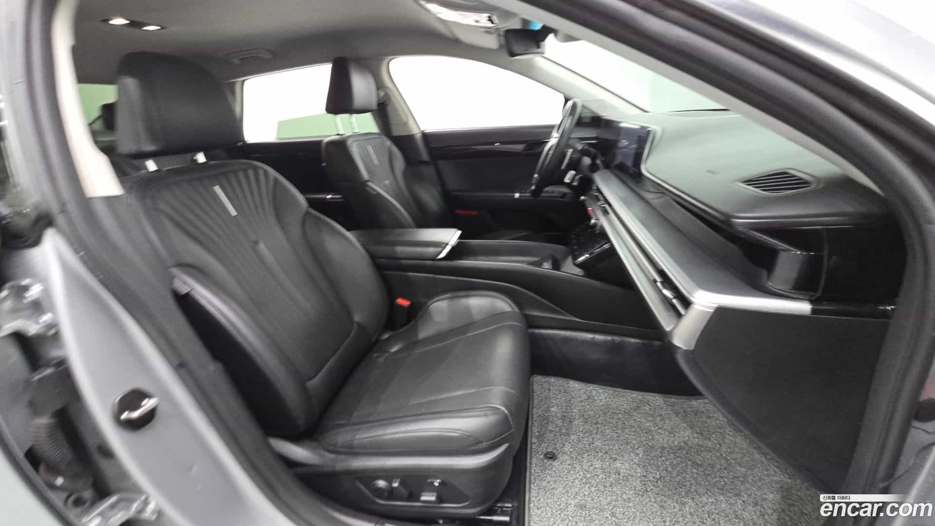 Grandeur Hyundai 2023.9-OPTION-015
