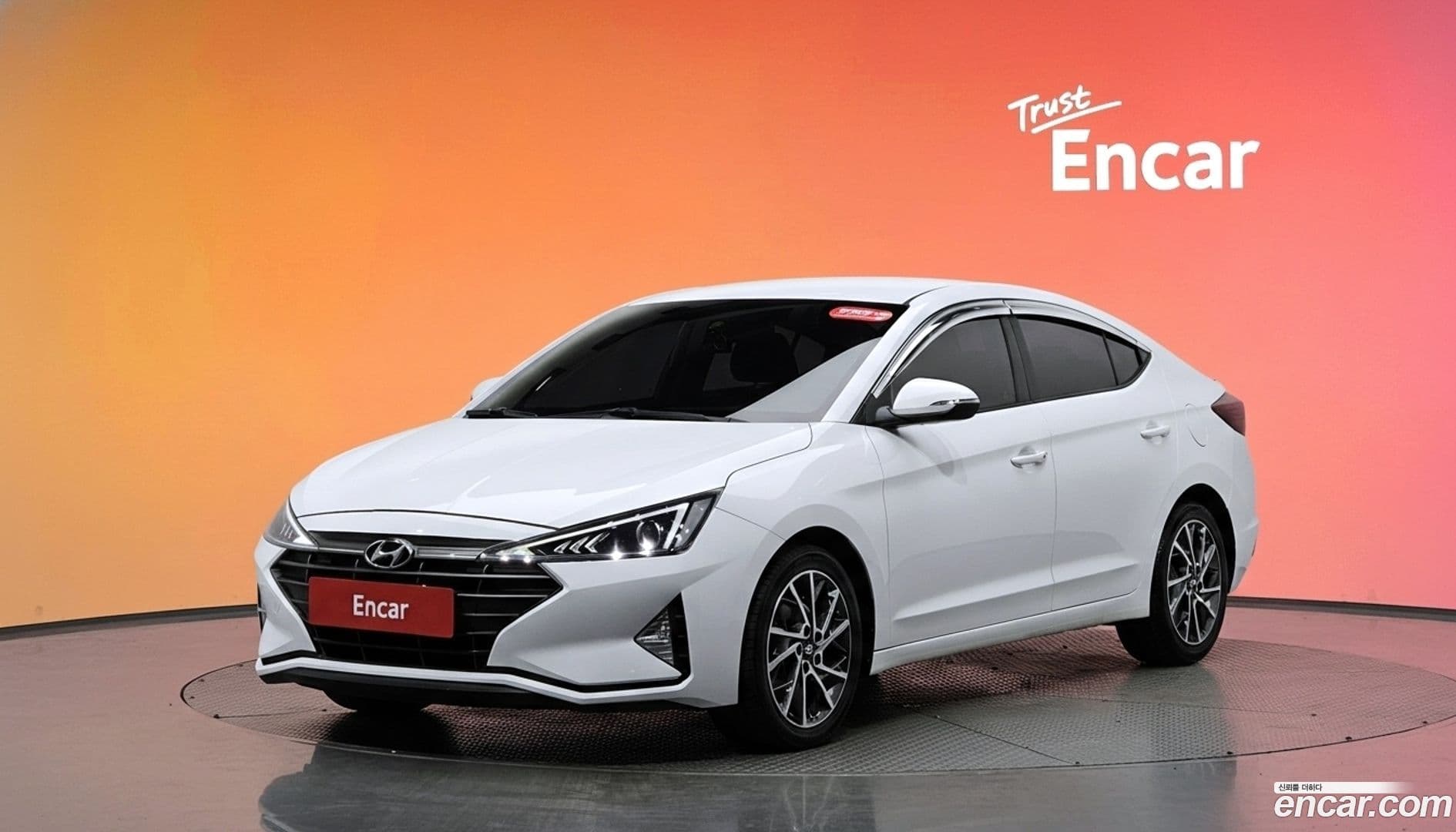 Main__Slider__Photo:AVANTE Hyundai 2019.0-0