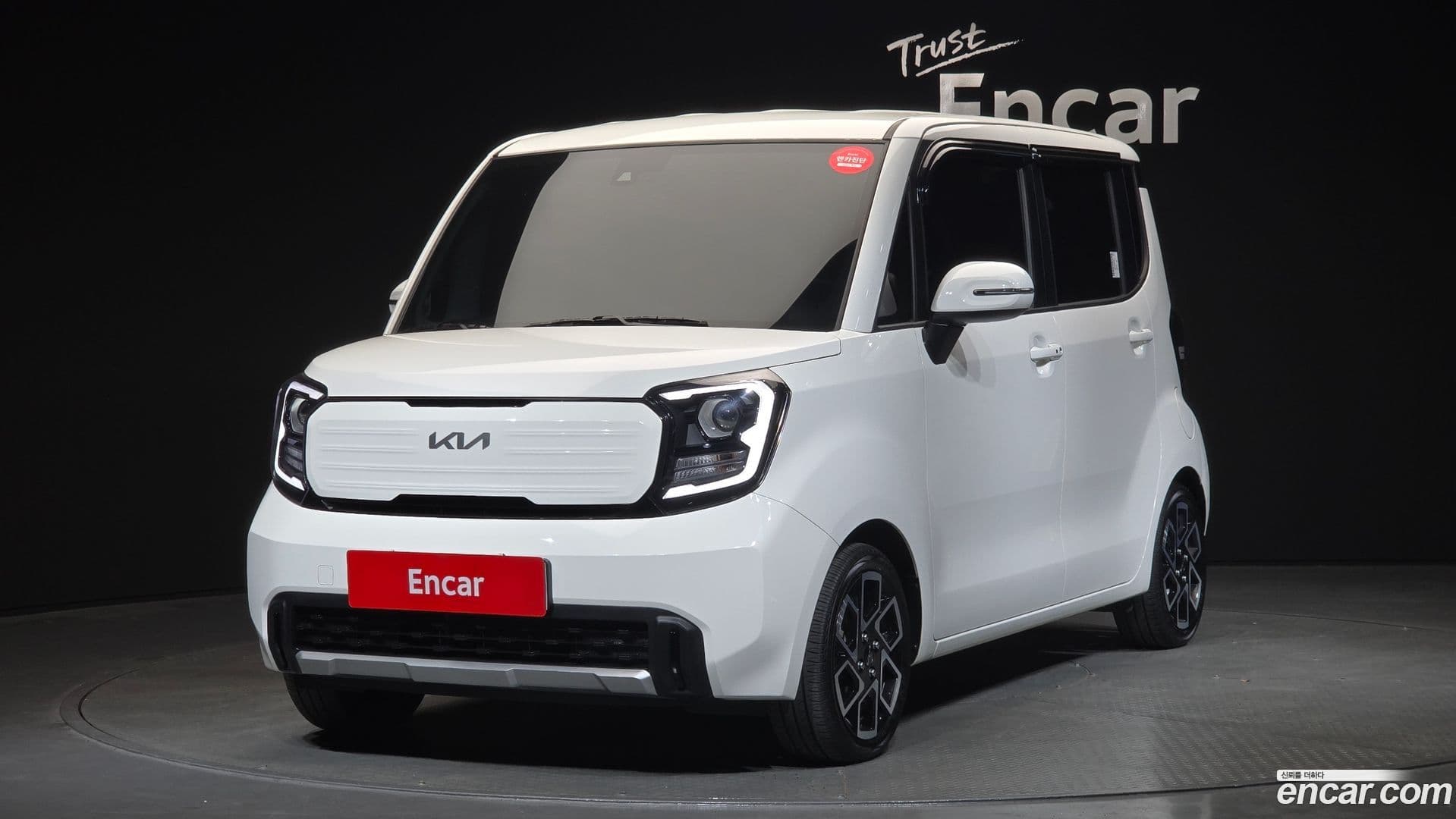 Main__Slider__Photo:RAY Kia 2024.1-0