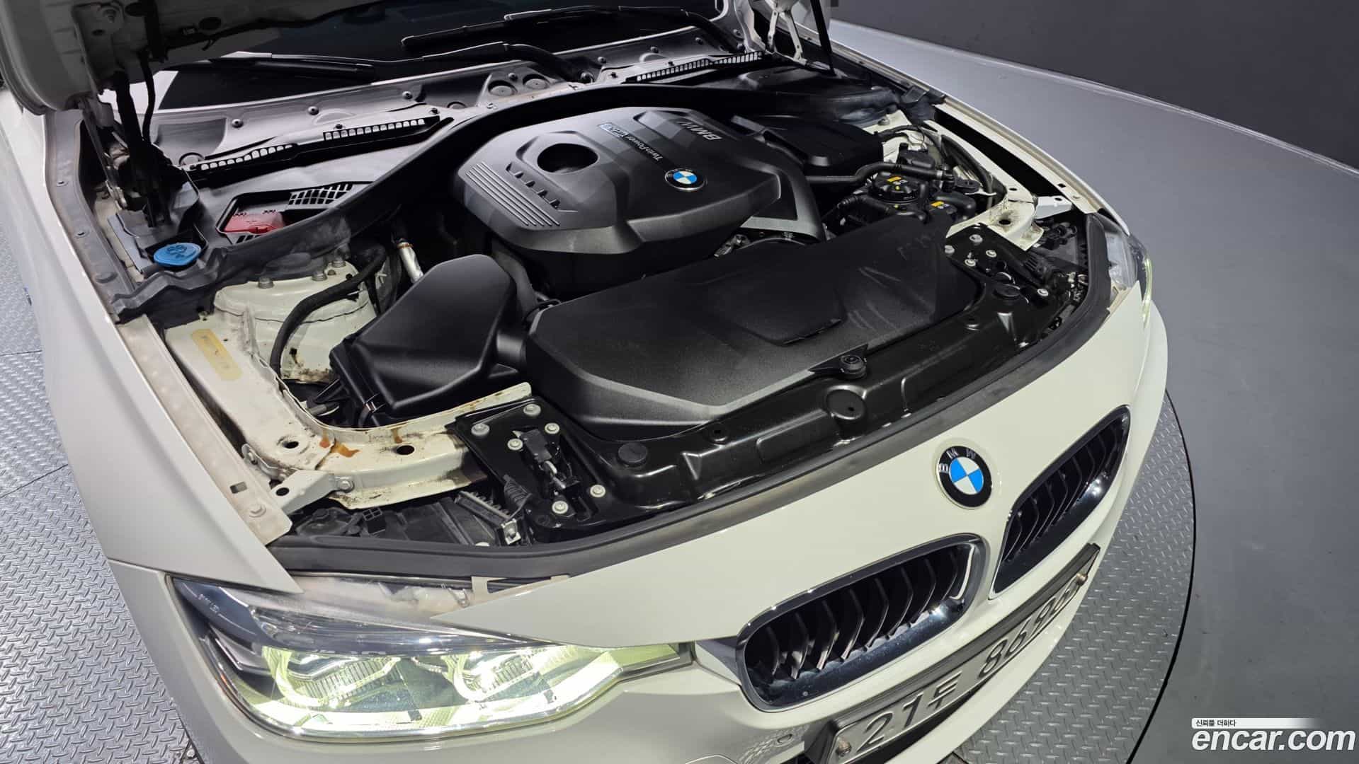 3-Series BMW 2017.8-OUTER-006