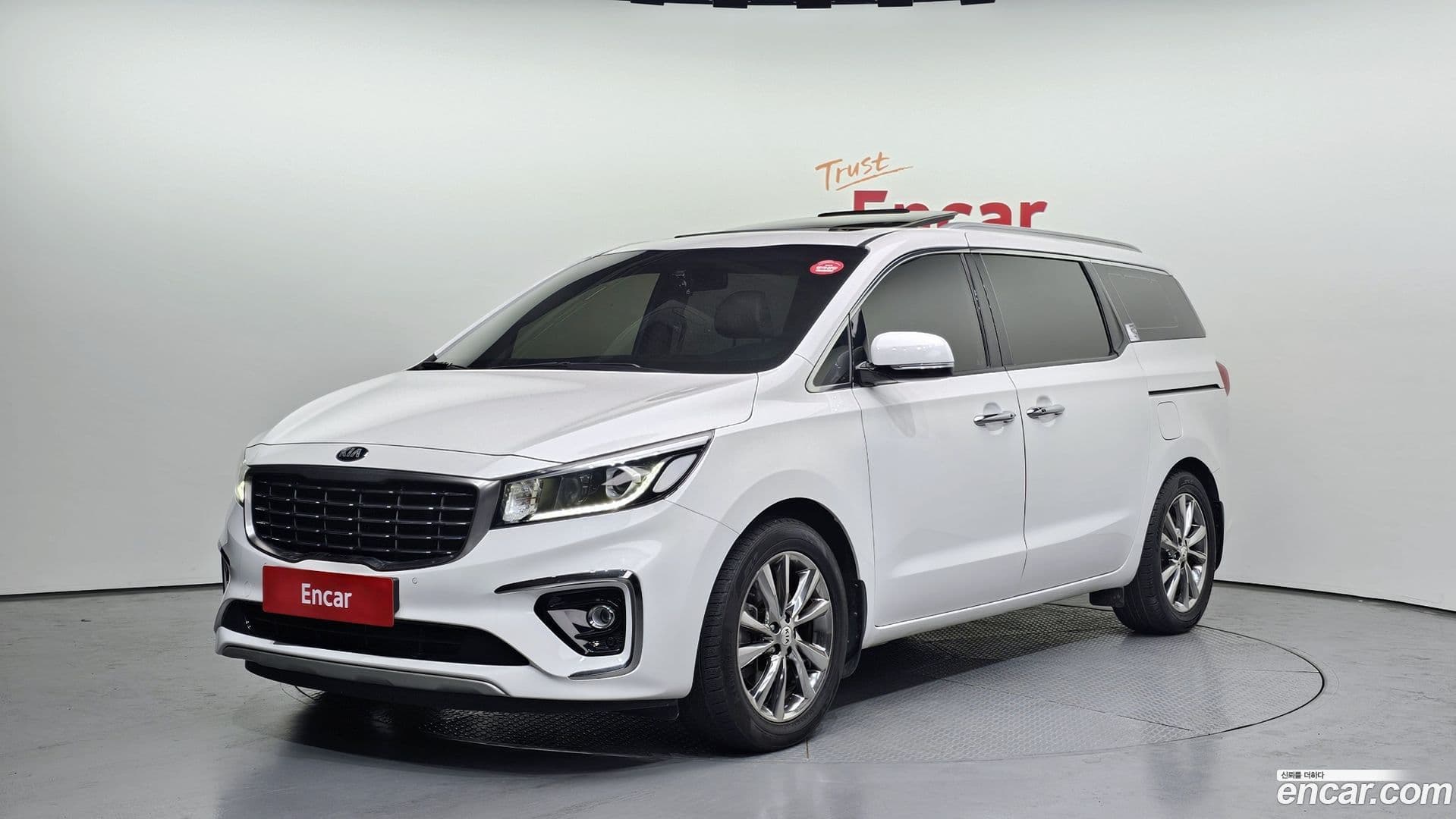 Main__Slider__Photo:Canival Kia 2020.5-0