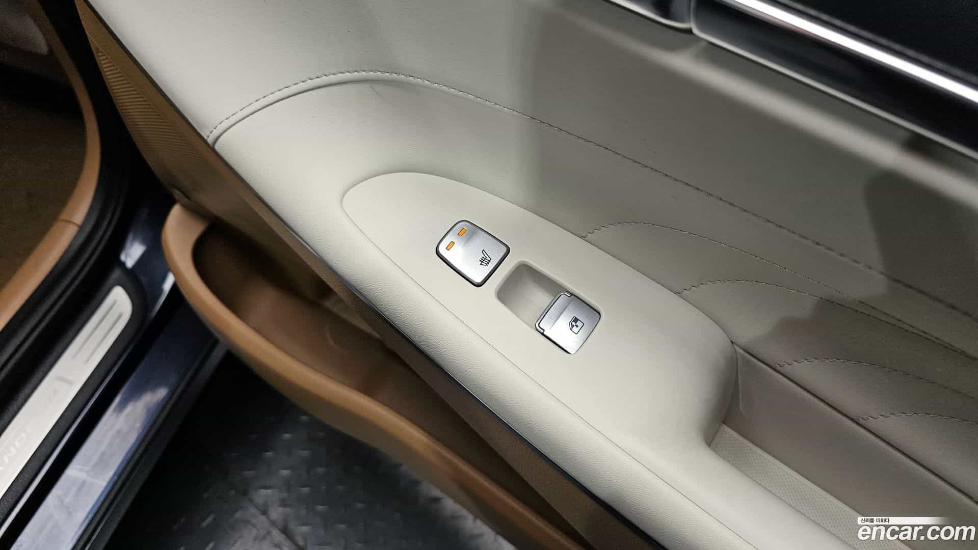 Grandeur Hyundai 2021.2-OPTION-023