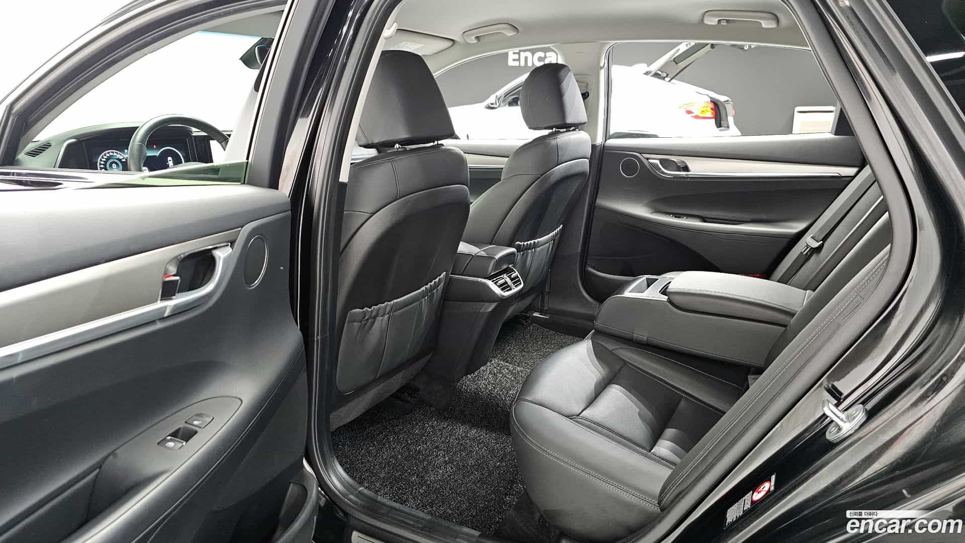 Grandeur Hyundai 2022.0-OPTION-015