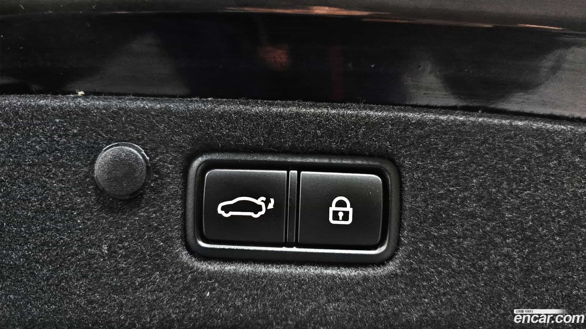 Grandeur Hyundai 2022.0-OPTION-023
