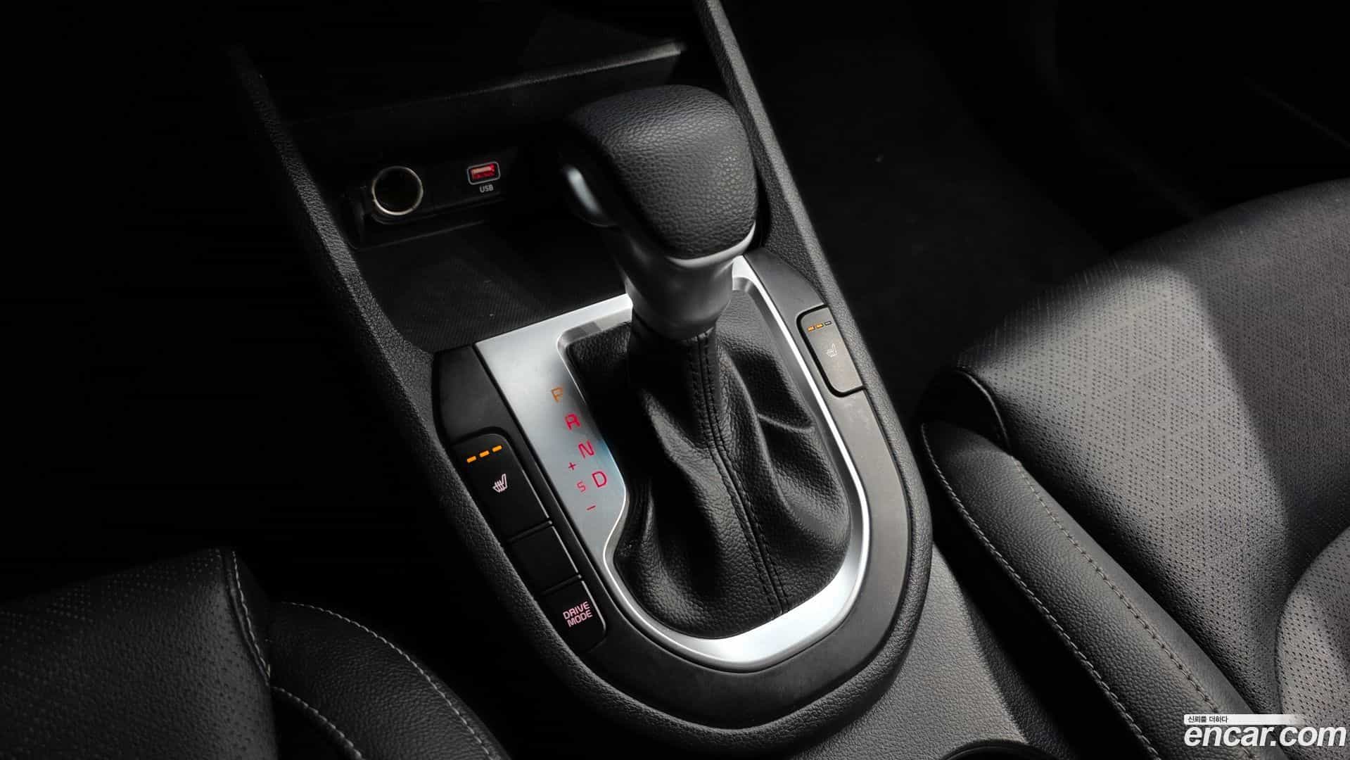 K3 Kia 2022.2-INNER-009