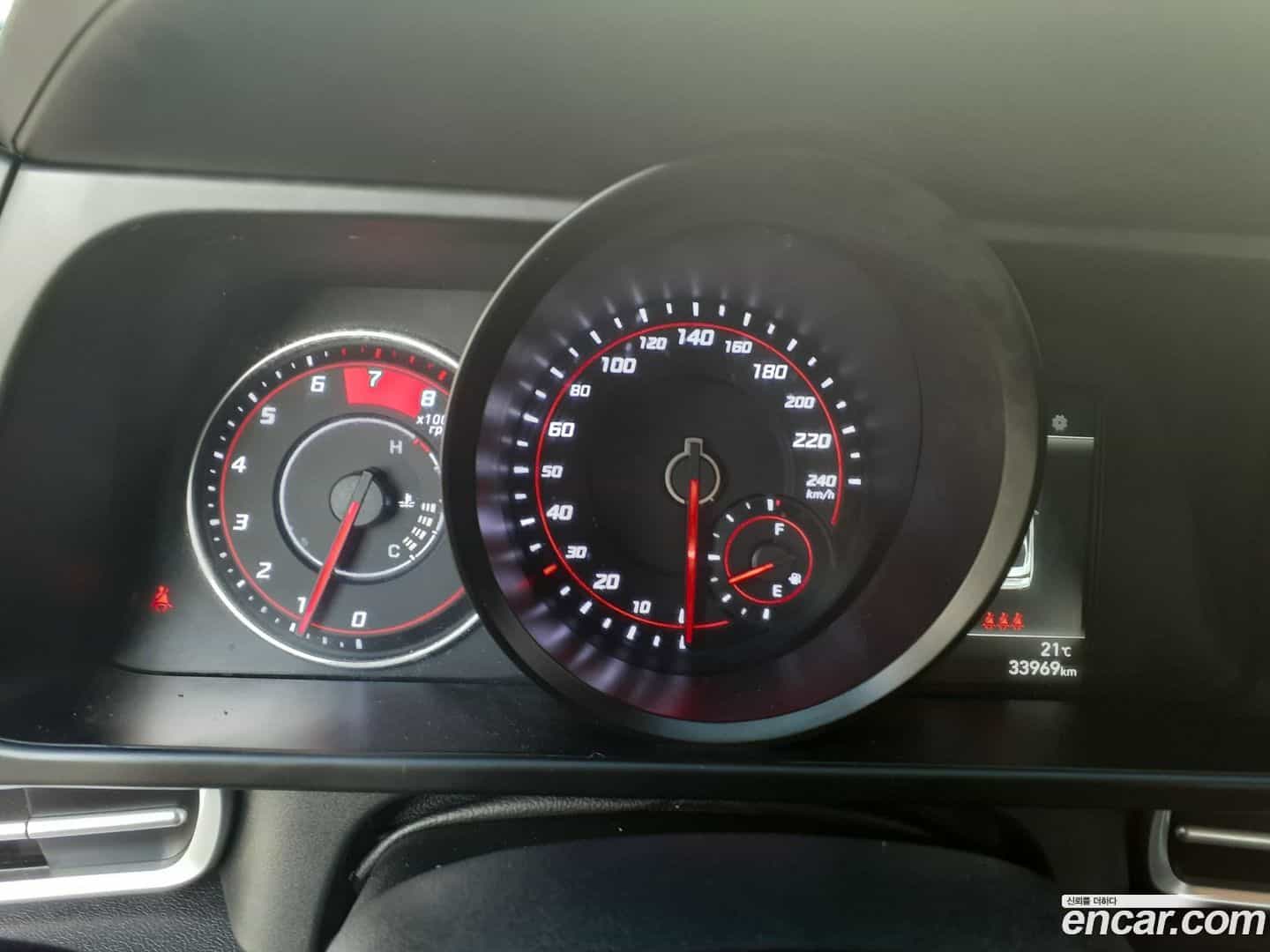 AVANTE Hyundai 2022.1-INNER-008