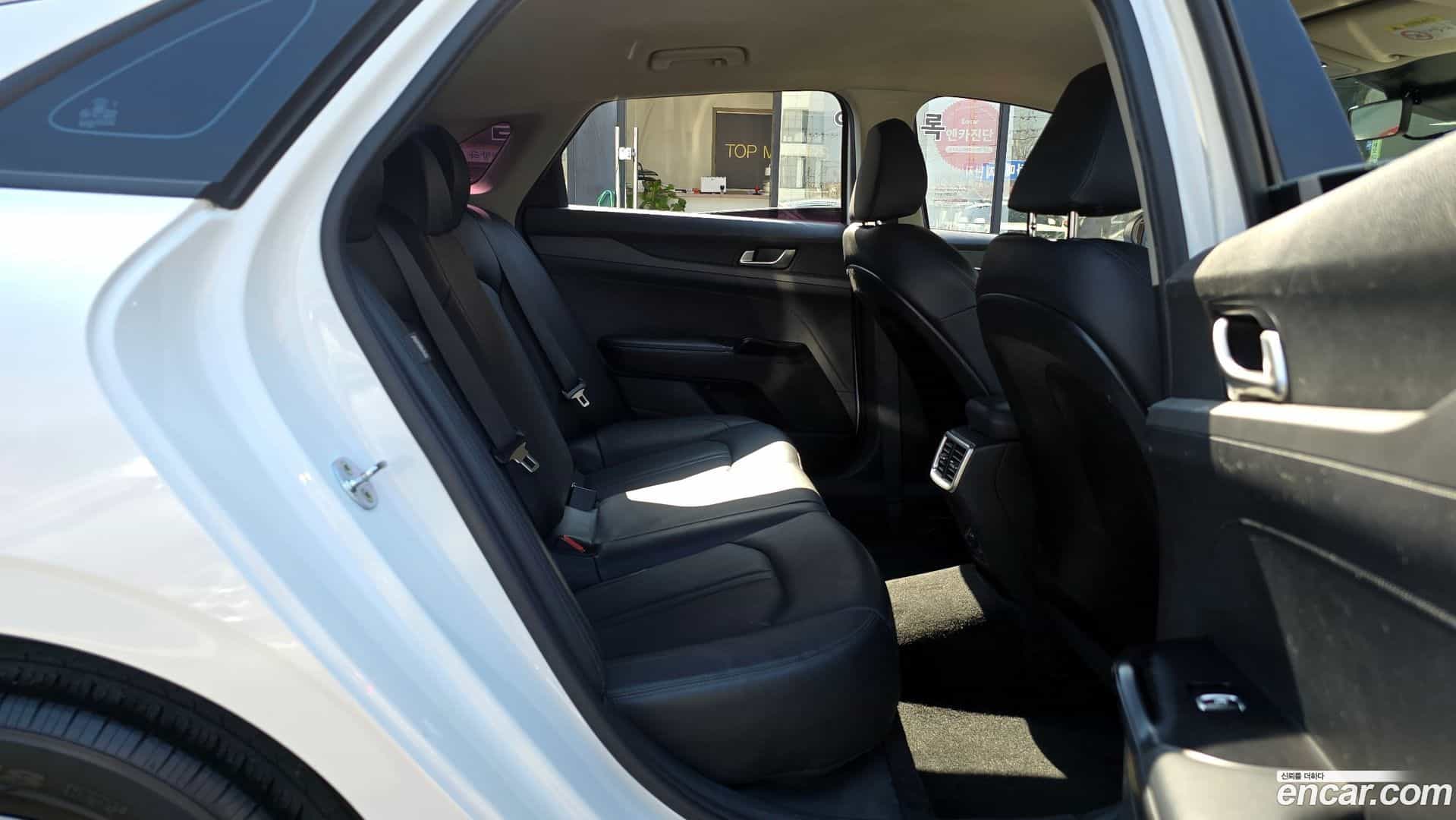 K5 Kia 2021.1-OPTION-016