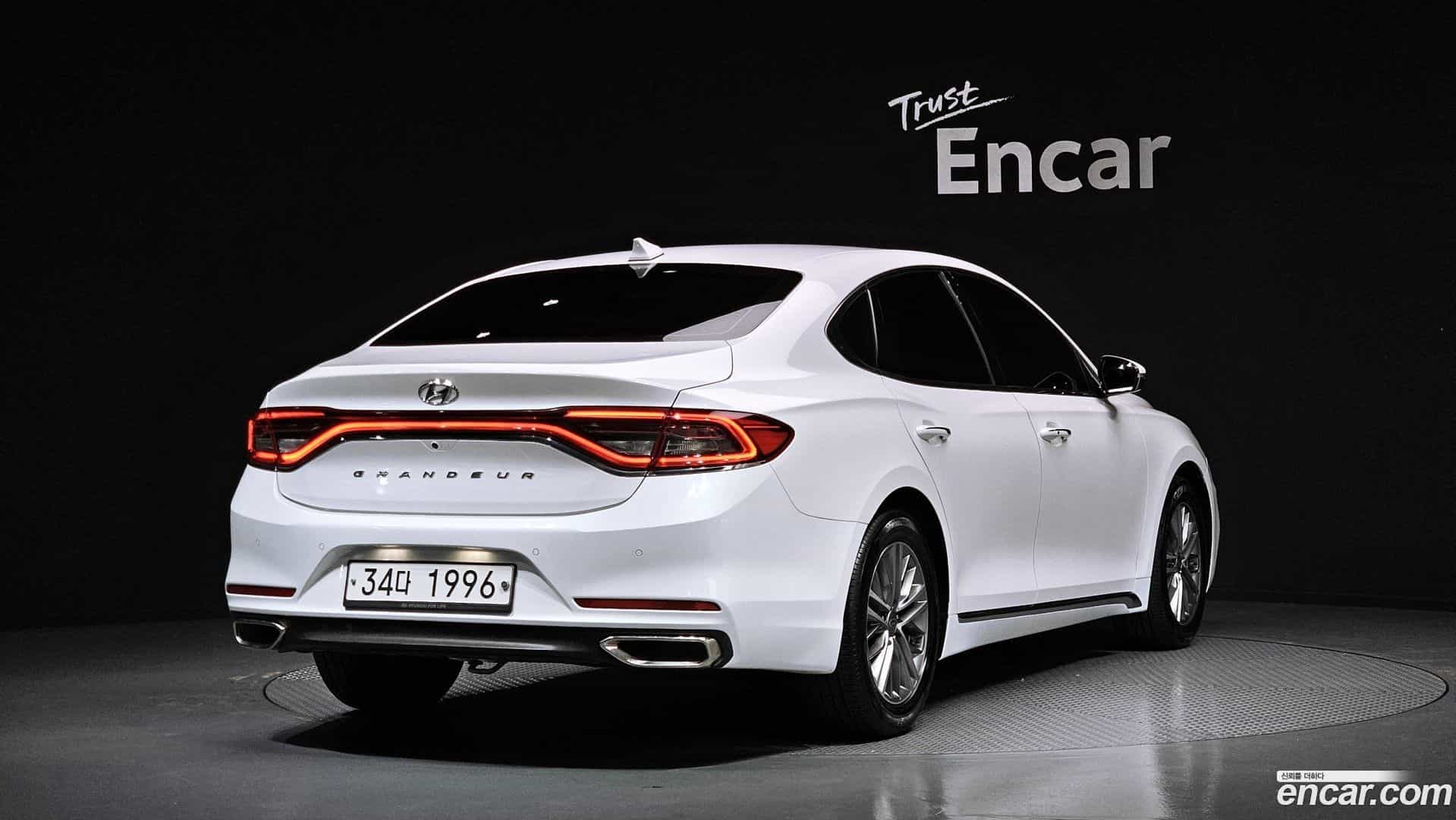 Grandeur Hyundai 2018.6-OUTER-002