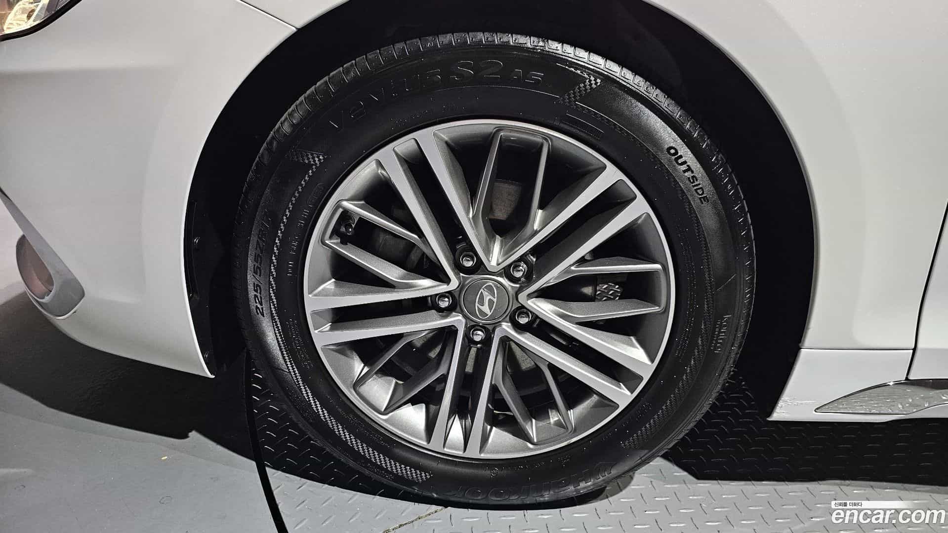 Grandeur Hyundai 2018.6-OUTER-005