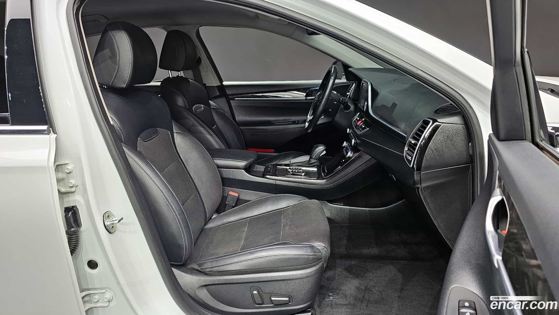Grandeur Hyundai 2018.6-INNER-010