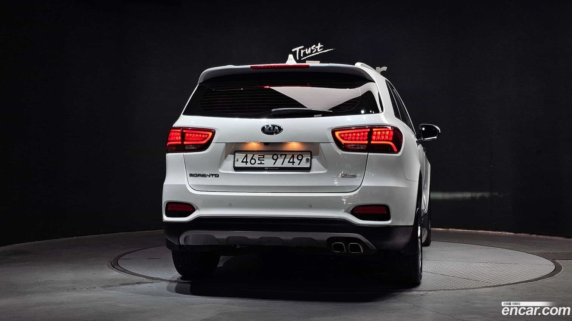 Sorento Kia 2019.6-OUTER-004