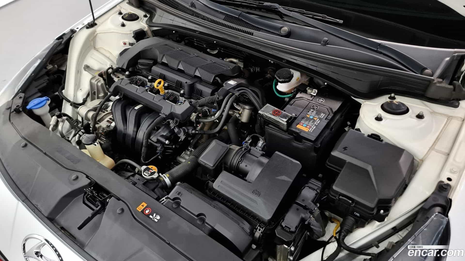 AVANTE Hyundai 2020.5-OUTER-006
