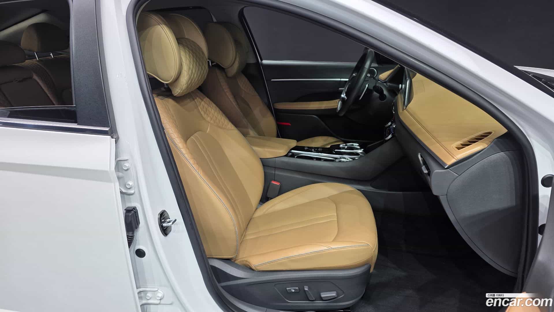 Sonata Hyundai 2019.3-INNER-010