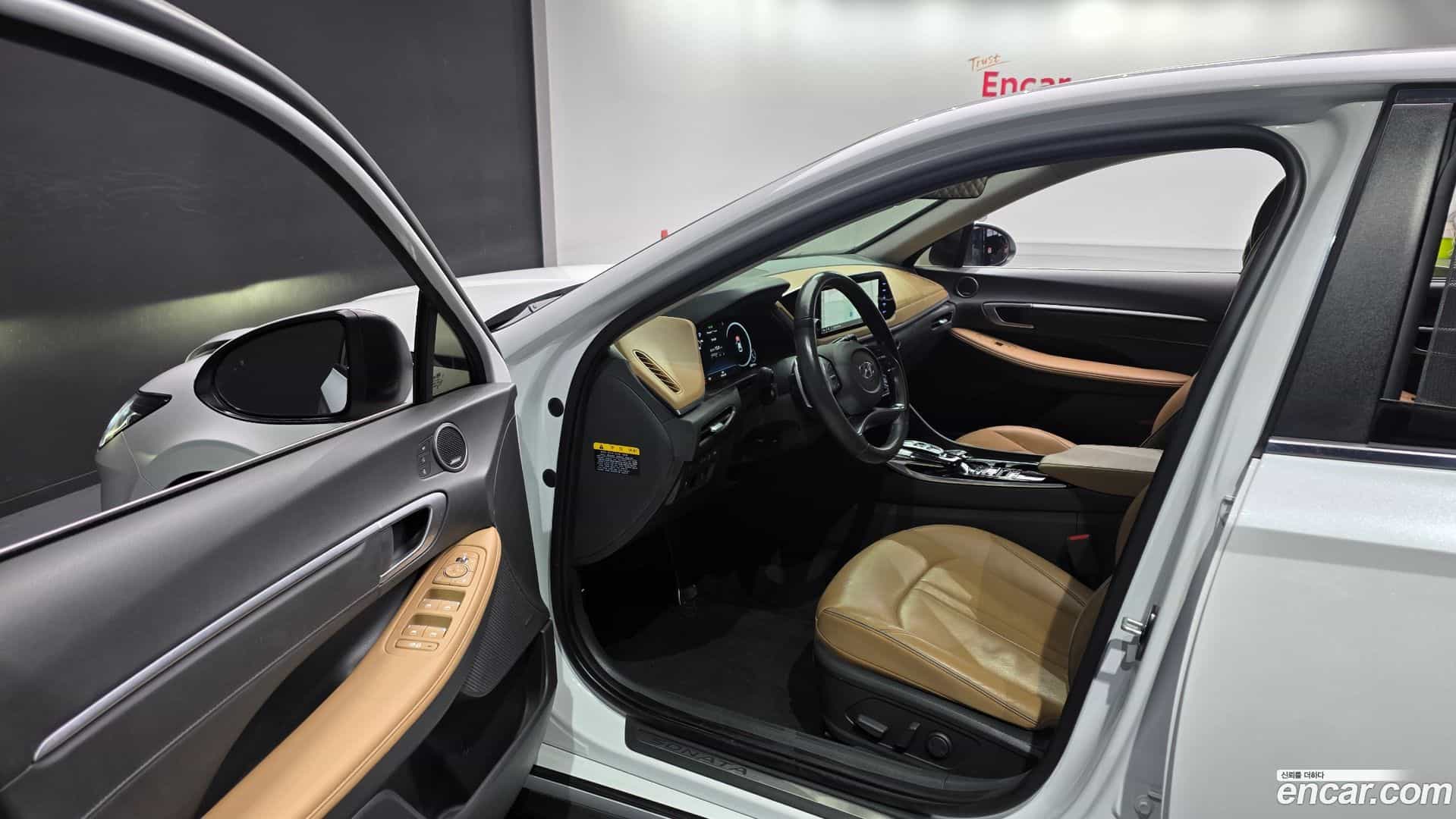 Sonata Hyundai 2019.3-OPTION-015
