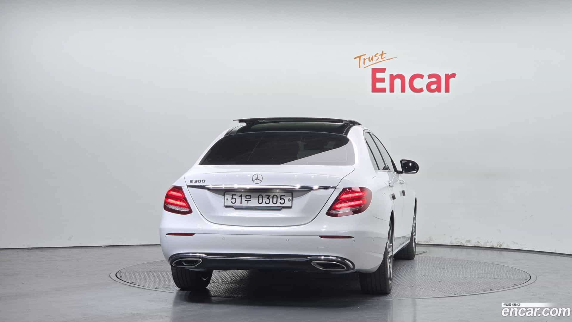 E-Class Mercedes-Benz 2016.8-OUTER-004