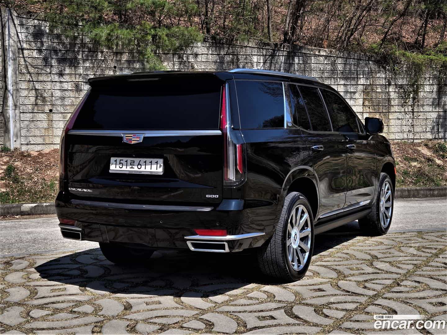 Escalade Cadillac 2021.7-OUTER-002
