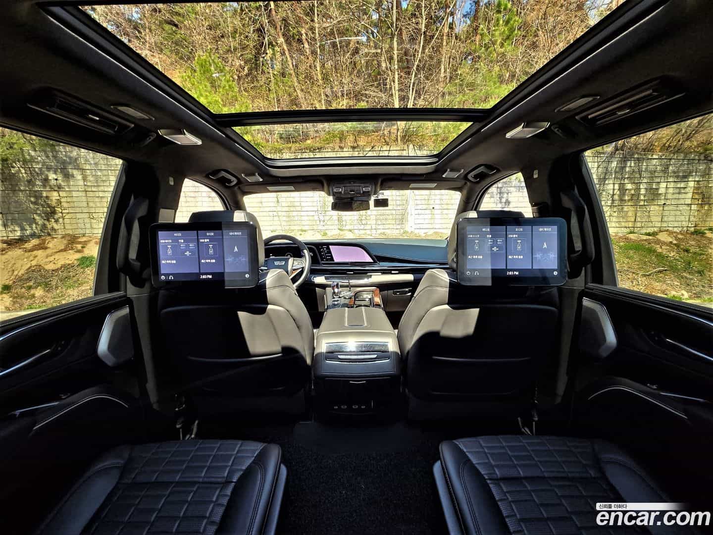 Escalade Cadillac 2021.7-OUTER-006