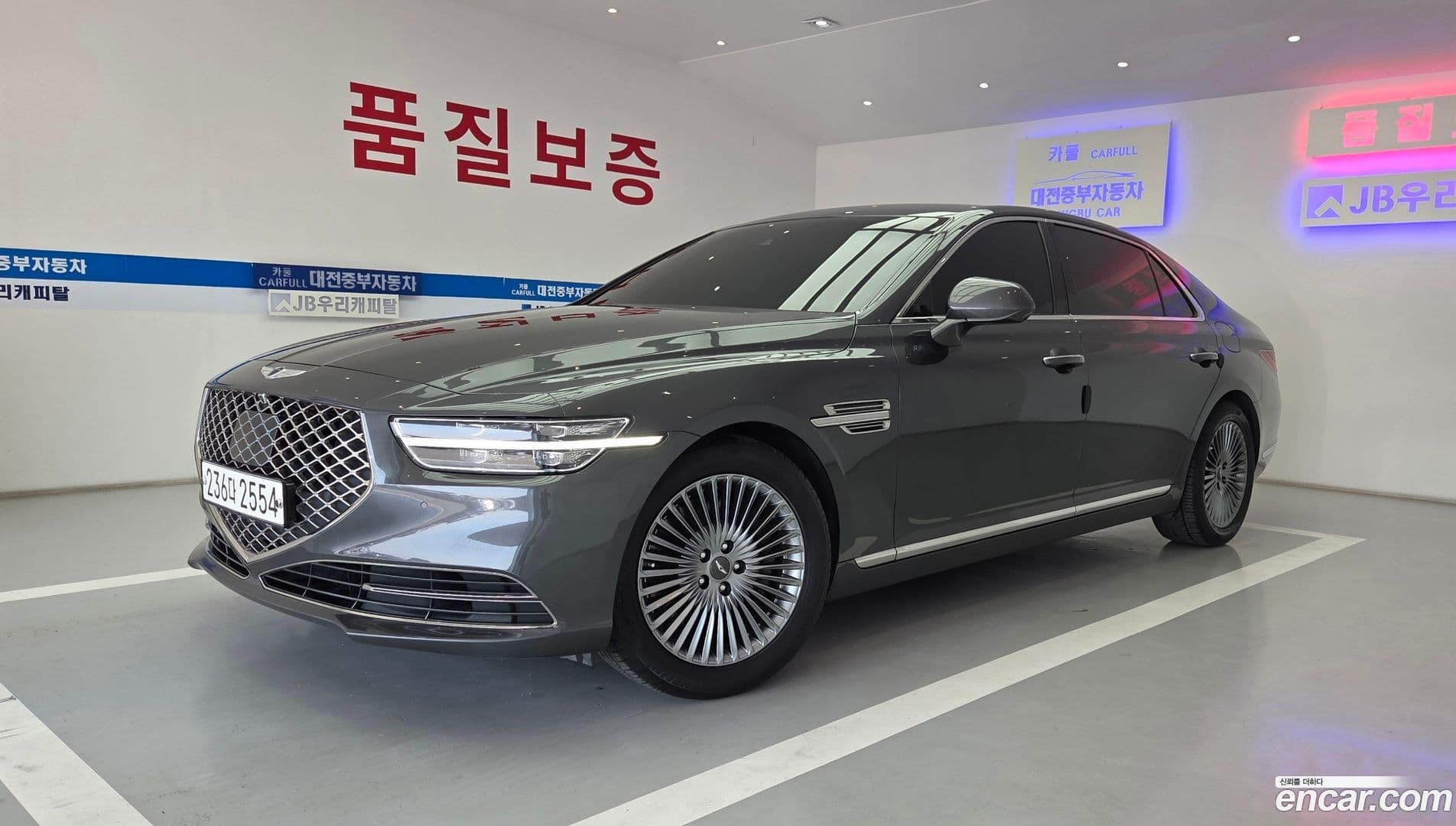 Main__Slider__Photo:G90 Genesis 2019.0-0