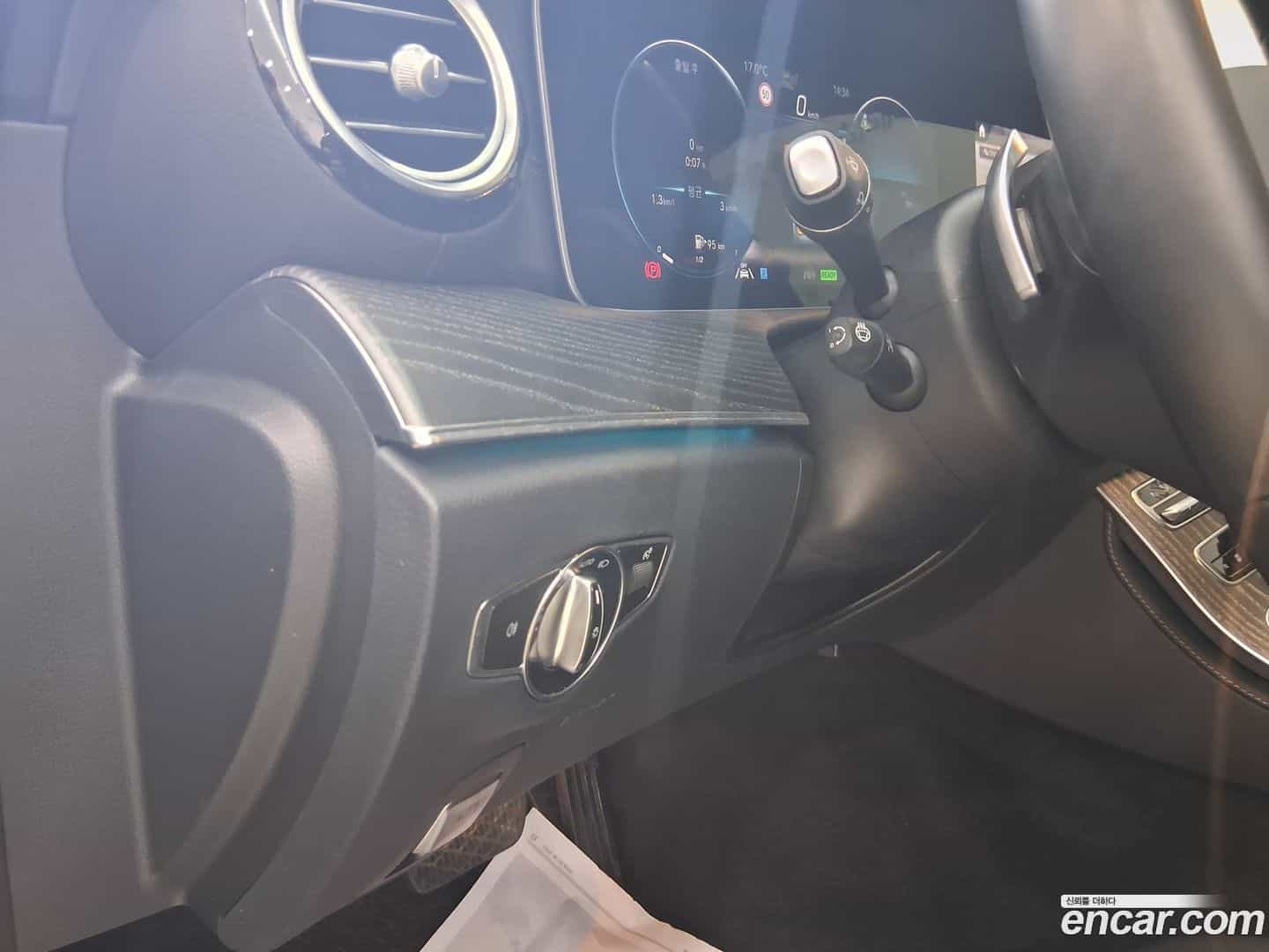 E-Class Mercedes-Benz 2022.0-OPTION-015