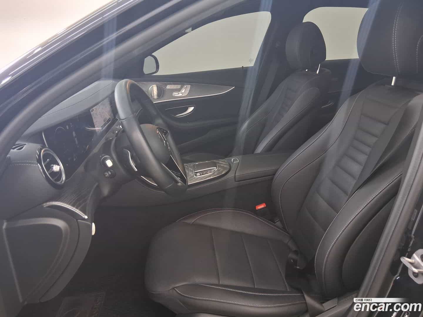 E-Class Mercedes-Benz 2022.0-OPTION-019