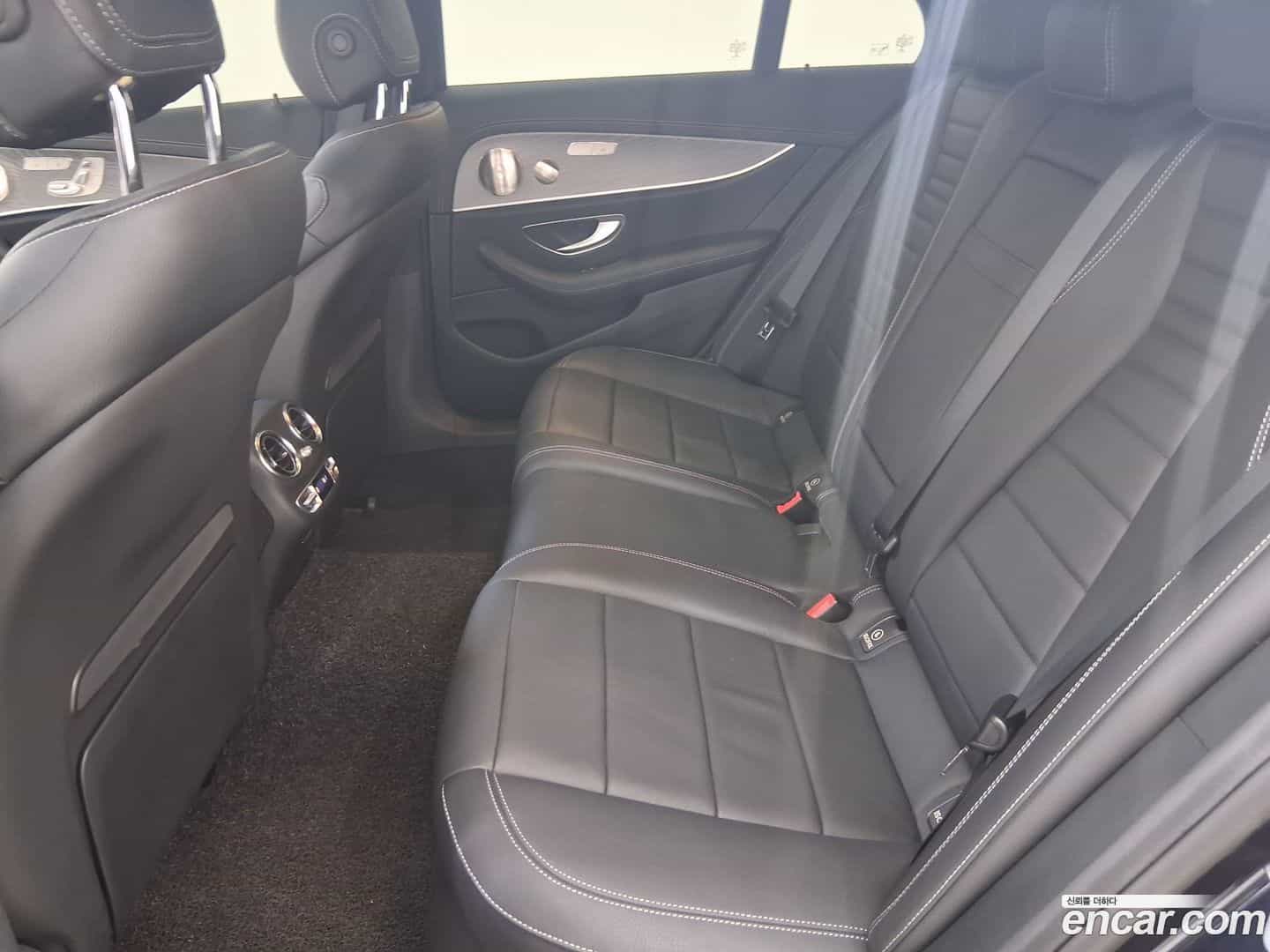 E-Class Mercedes-Benz 2022.0-OPTION-020