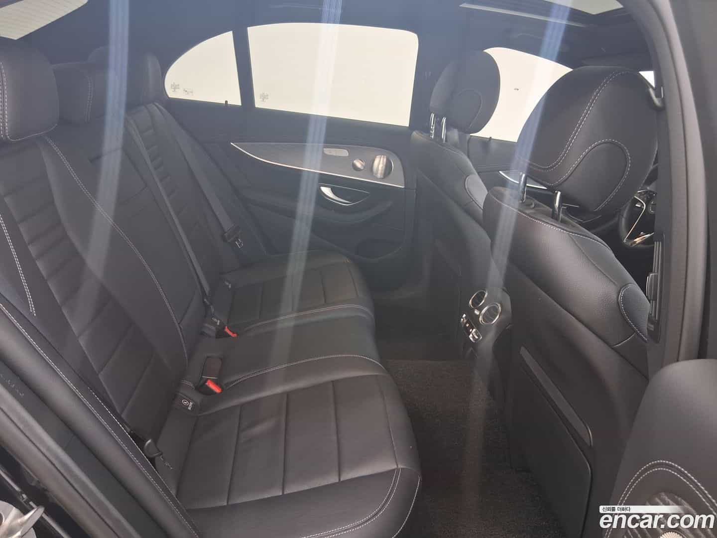E-Class Mercedes-Benz 2022.0-OPTION-021
