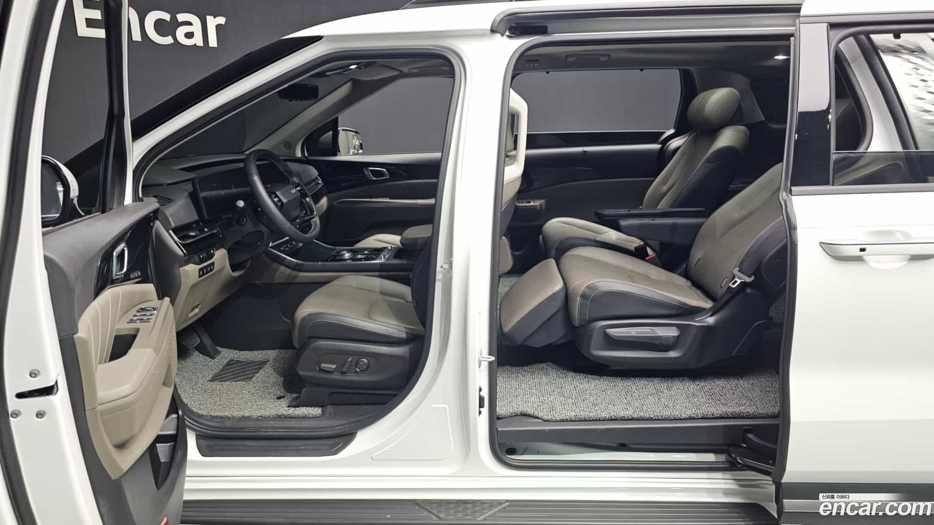 Canival Kia 2025.1-INNER-010