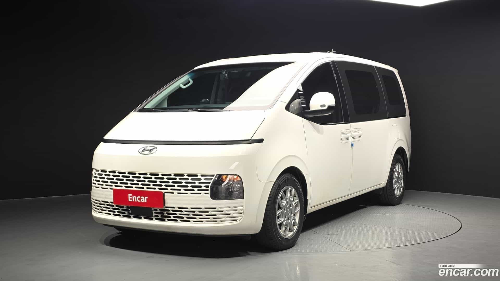 Staria Hyundai 2022.2-OUTER-001
