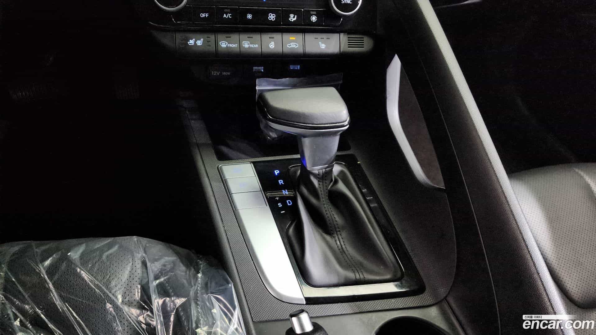 AVANTE Hyundai 2021.5-INNER-009