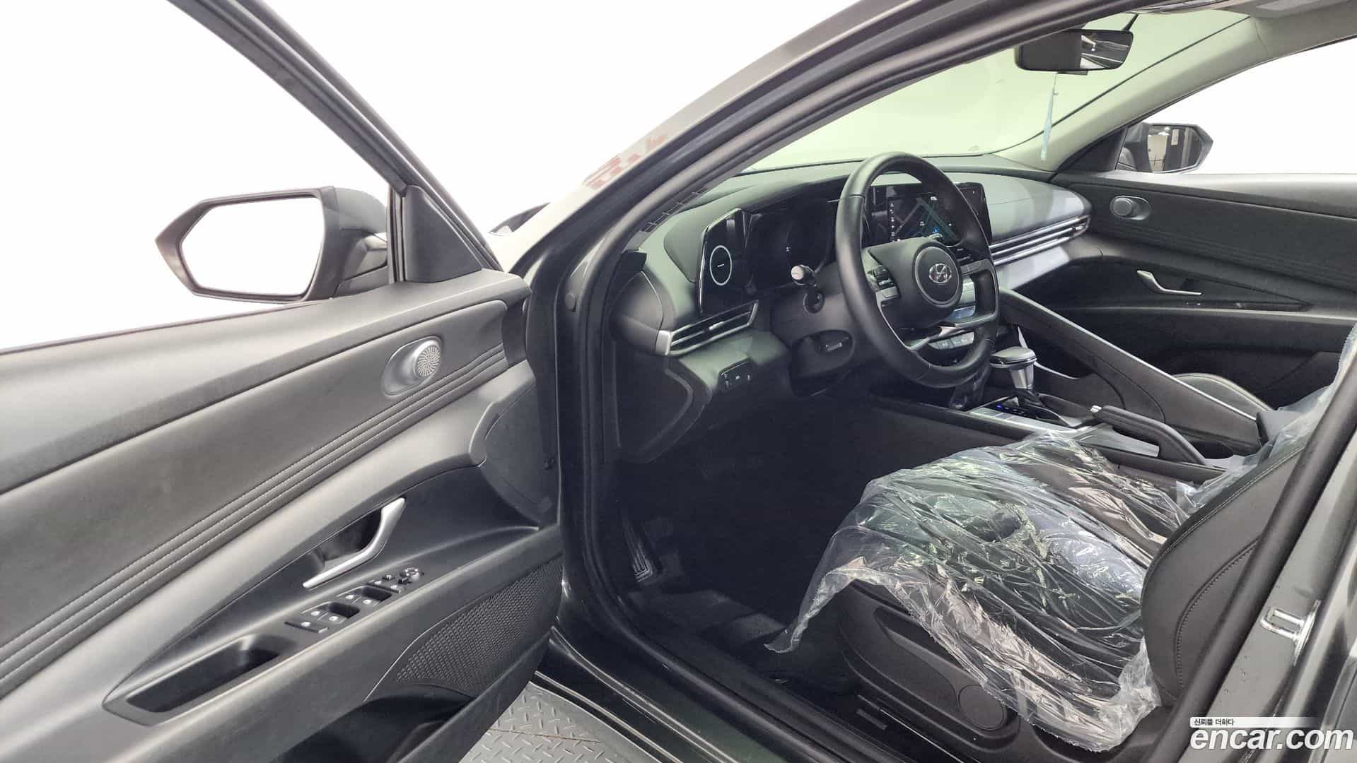 AVANTE Hyundai 2021.5-INNER-010