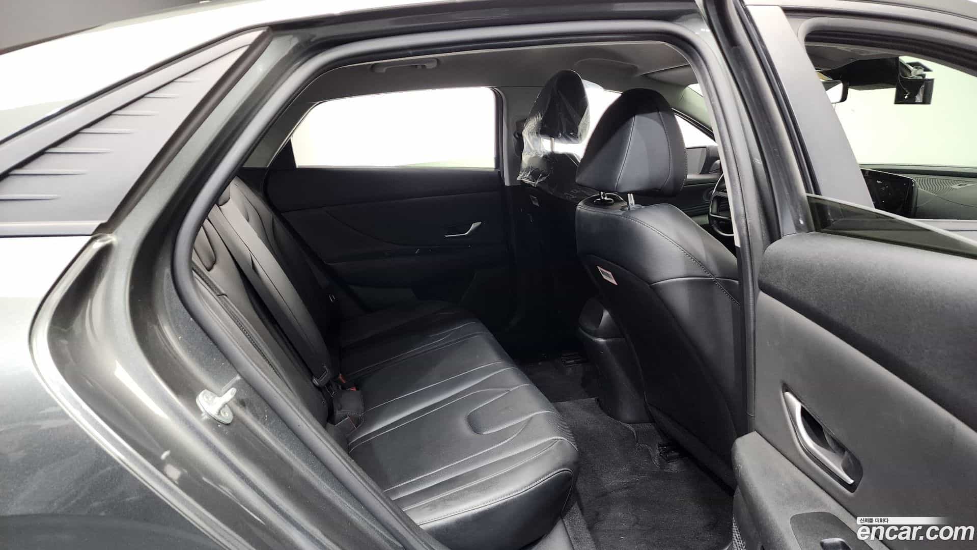 AVANTE Hyundai 2021.5-OPTION-016