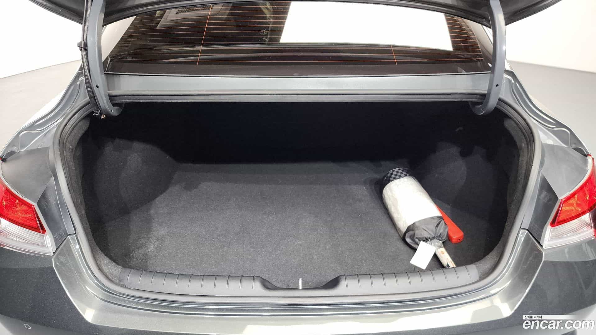 AVANTE Hyundai 2021.5-OPTION-024