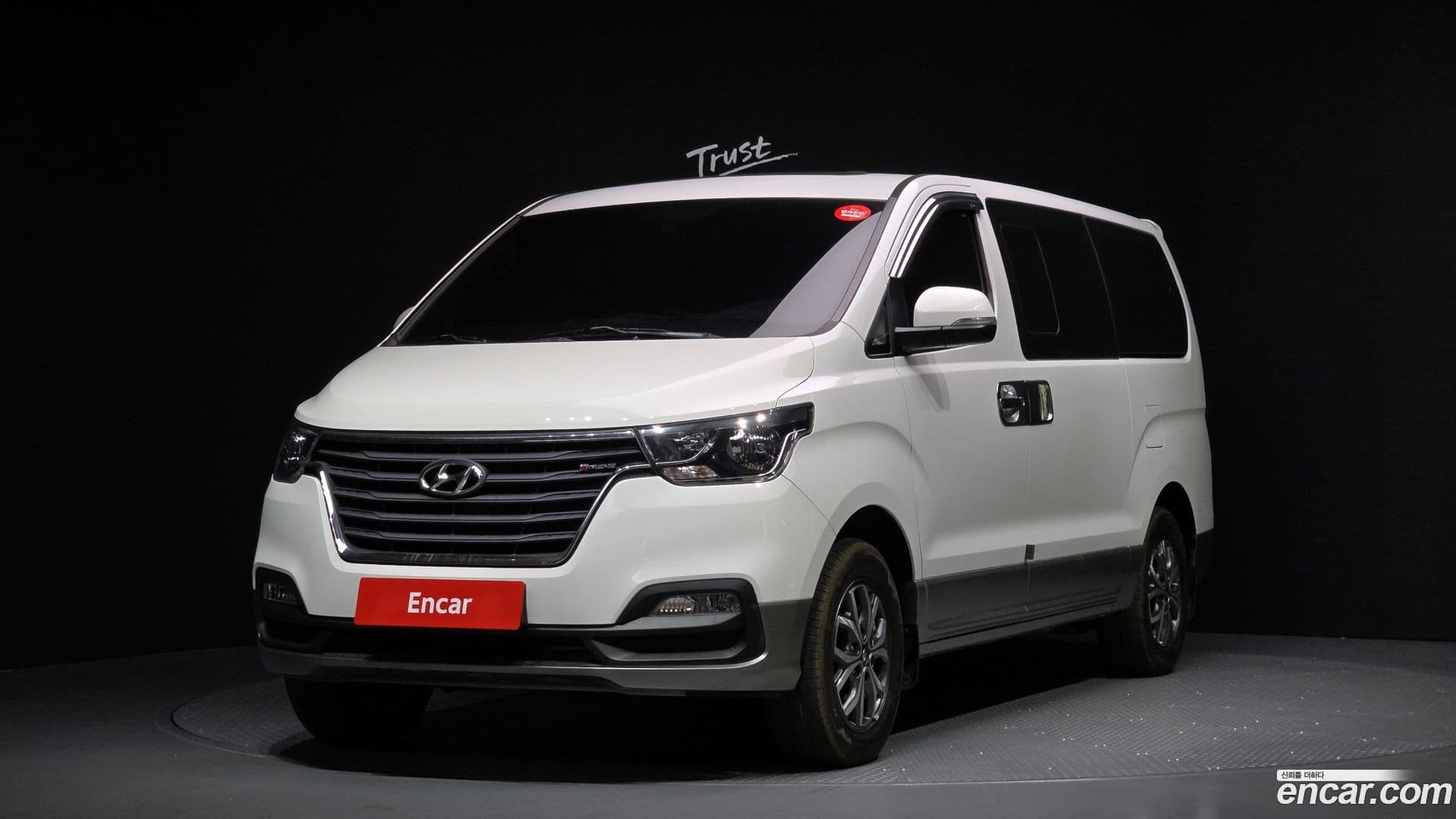 Main__Slider__Photo:Starex Hyundai 2019.5-0