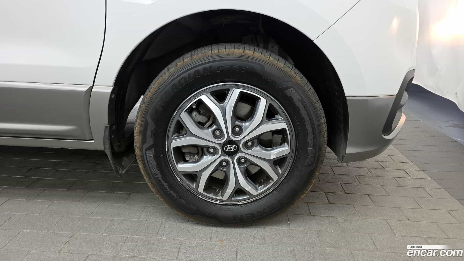 Starex Hyundai 2019.5-OUTER-005