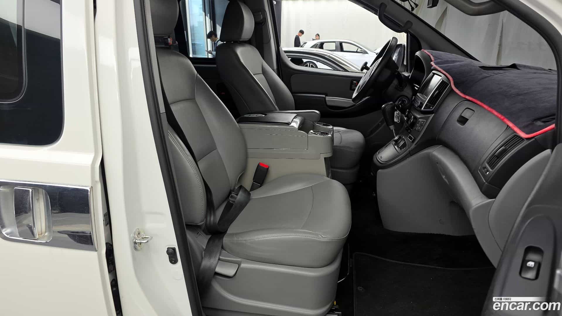 Starex Hyundai 2019.5-OPTION-015