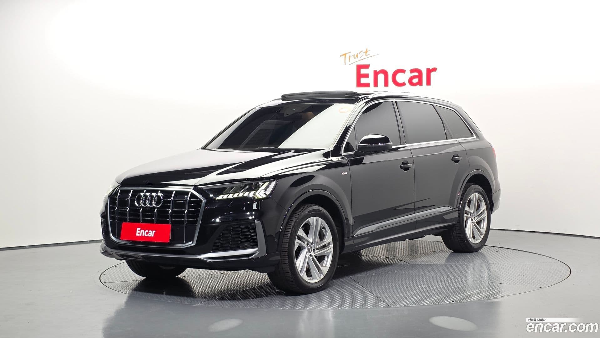 Main__Slider__Photo:Q7 Audi 2021.1-0