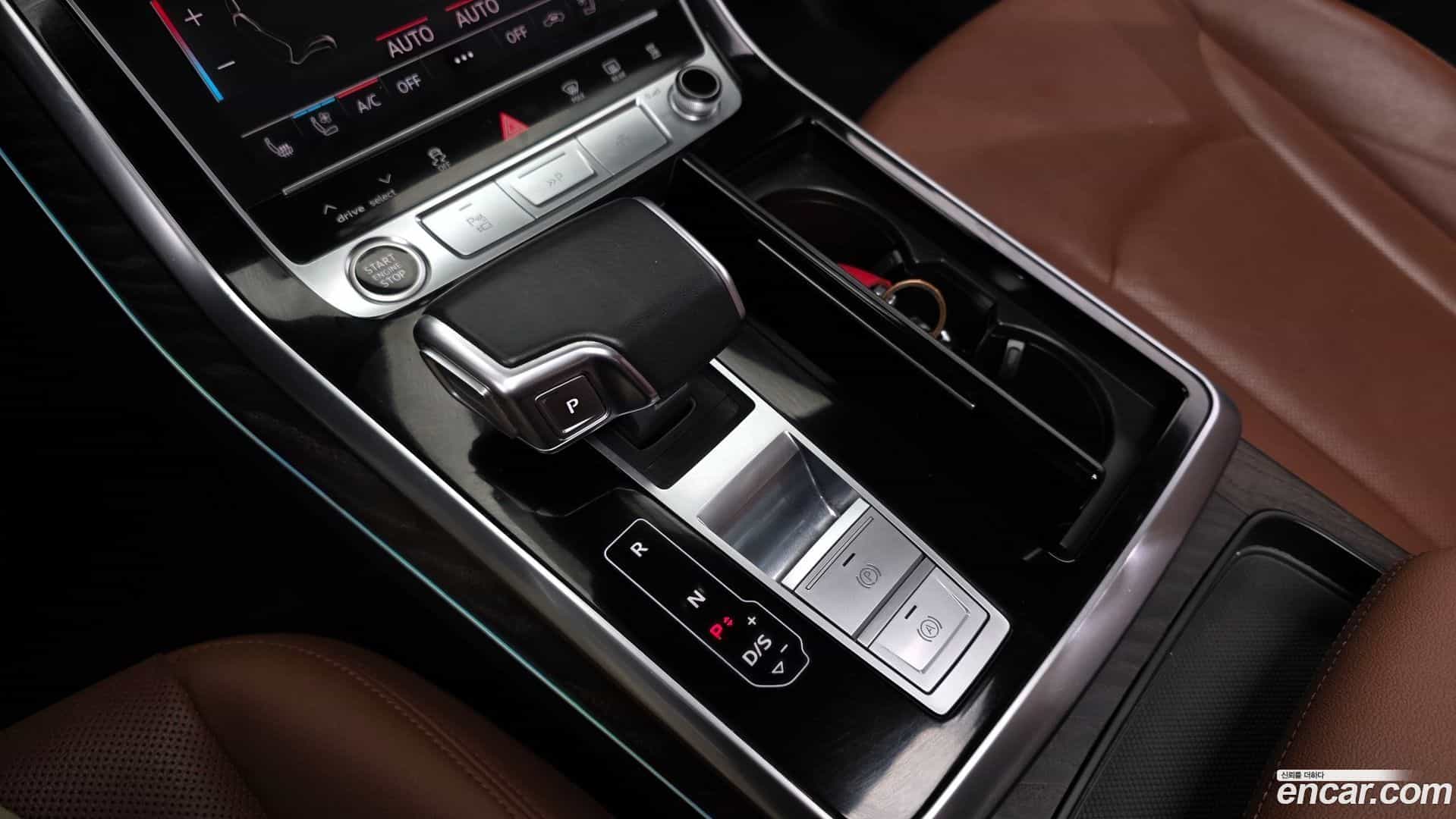 Q7 Audi 2021.1-INNER-009