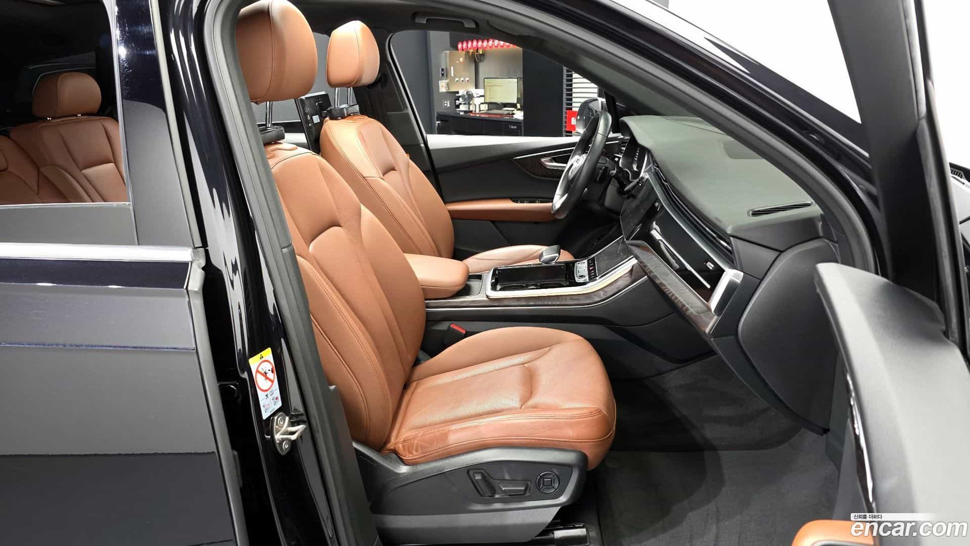 Q7 Audi 2021.1-OPTION-015