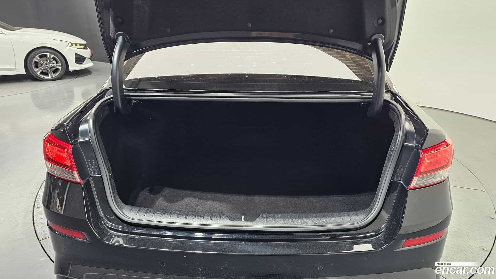 K5 Kia 2019.2-OPTION-024