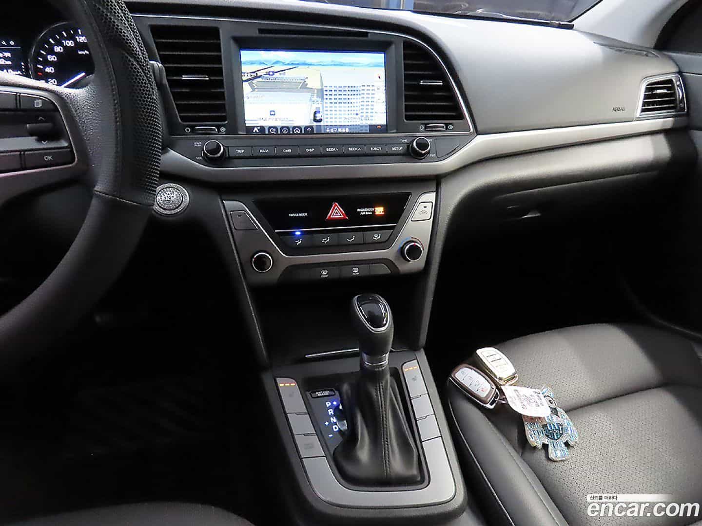 AVANTE Hyundai 2017.1-OPTION-015